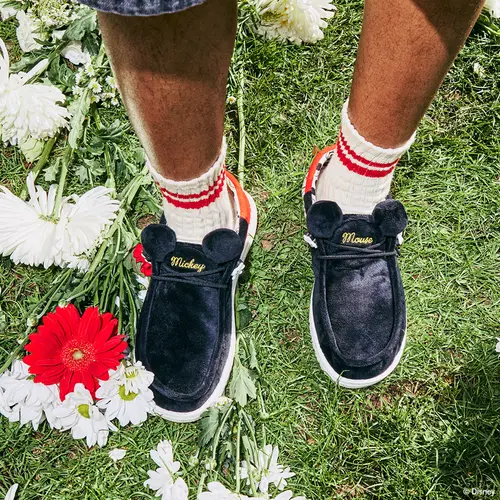 HEYDUDES Disney Mickey Mouse Wally - Mickey Black / Red