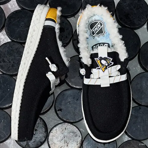 HEYDUDES NHL\u00ae Pittsburgh Penguins\u00ae Wally Slip - Black / Yellow