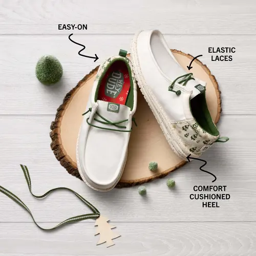 HEYDUDES Wally Funk Retro Christmas - Egret / Multi